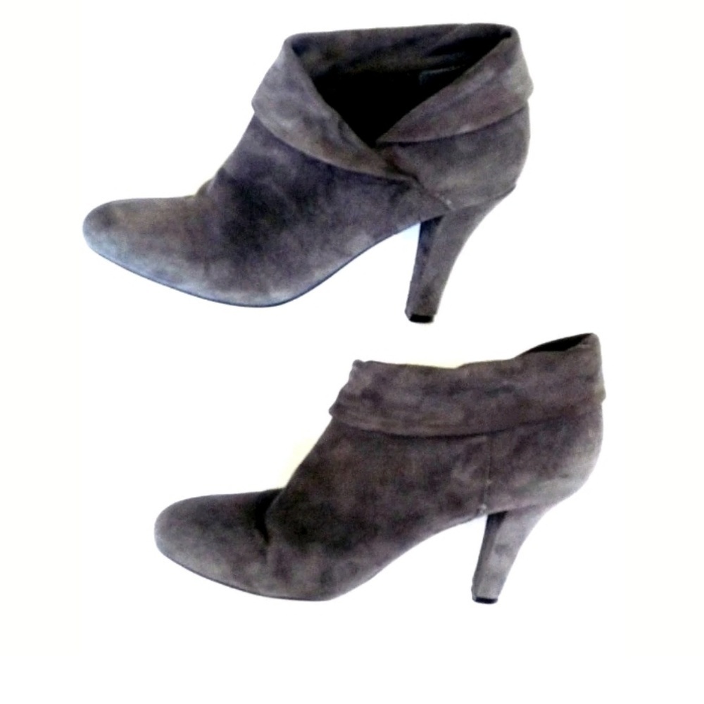 Enzo Angiolini Gray Rauchy Cuffed Ankle boots